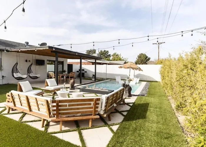3 Bedrooms Firepit Pool Chess